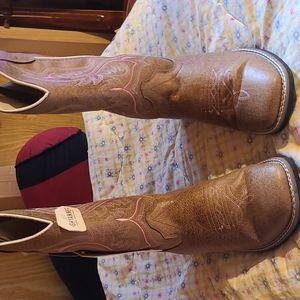 Shyanne cowboy boots are the